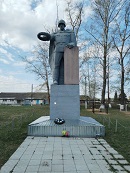 Памятник с. Старое Еремкино.